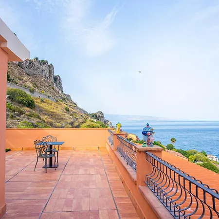 Hotel Baia Taormina - Cdshotels 4*