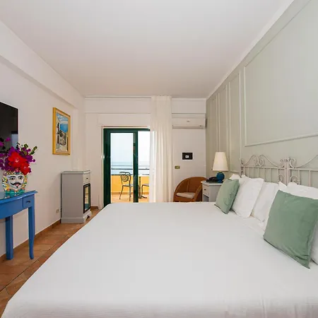 Baia Taormina - Cdshotels Forza dʼAgro
