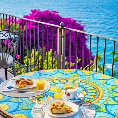 Hotel Baia Taormina - Cdshotels 4*