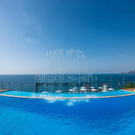 Hotel Baia Taormina - Cdshotels 4*